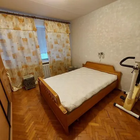 Helen Apartments 2-комн М.Богдановича, 147 *
